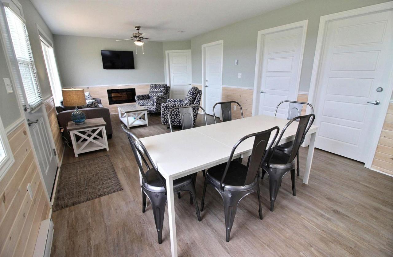 Cavendish Bosom Buddies Cottage Resort Extérieur photo