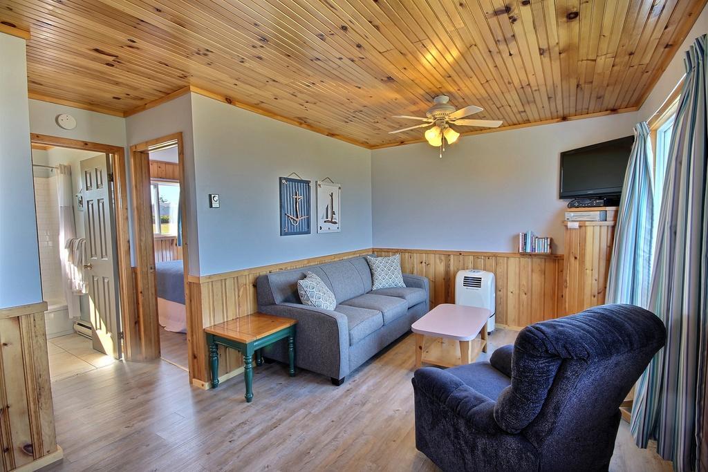 Cavendish Bosom Buddies Cottage Resort Extérieur photo