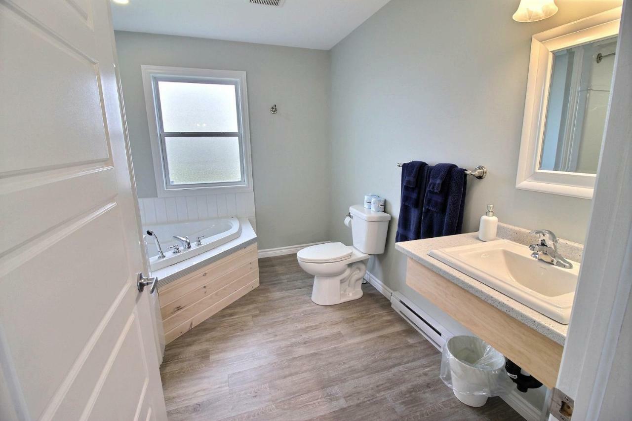 Cavendish Bosom Buddies Cottage Resort Extérieur photo